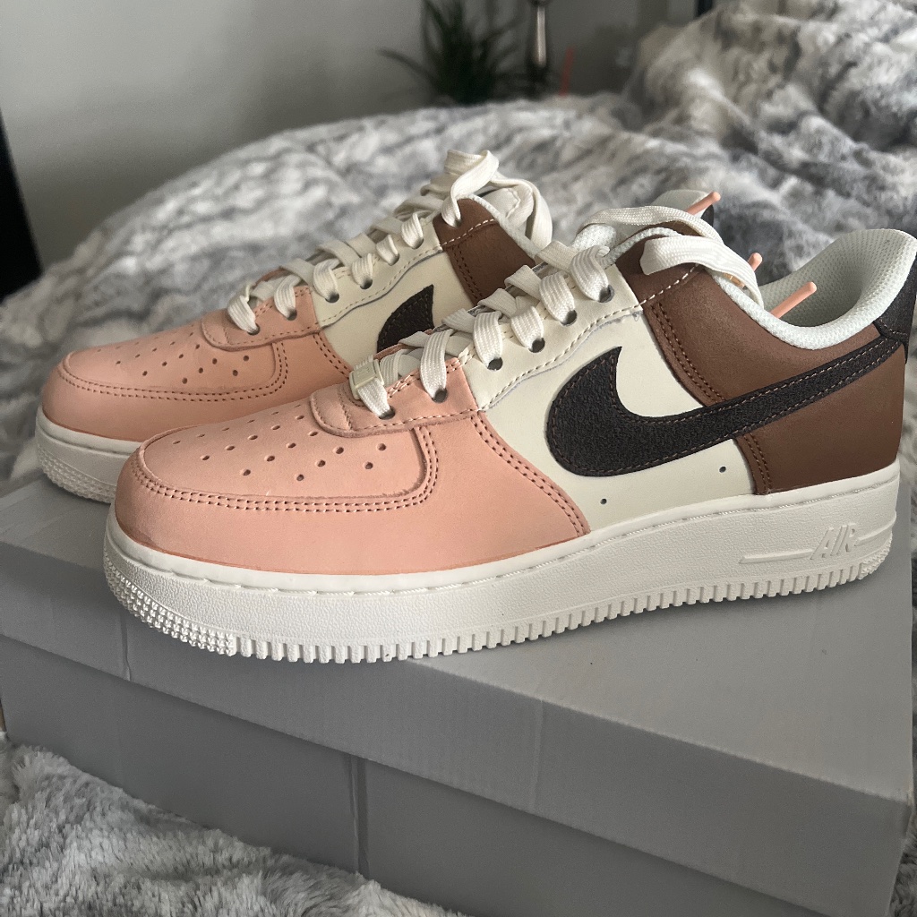 Brand New Air Force 1 07 Size 9 Womens Or 75 Mens Brand New Air Force 1 07 Size 9 Womens Or 75 Mens
